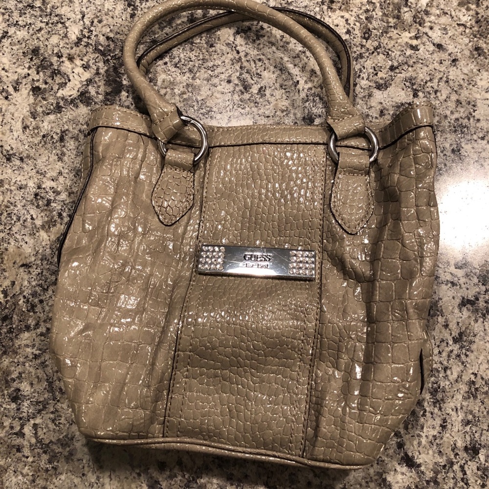 Guess Shoulder Bag